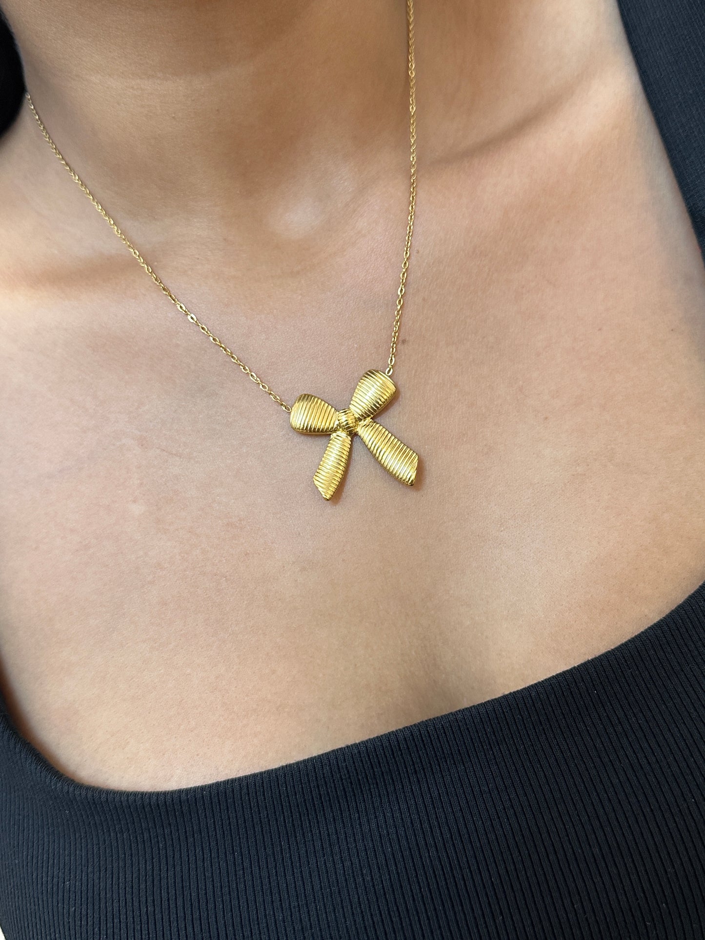 Ribbon On The Beach Necklace