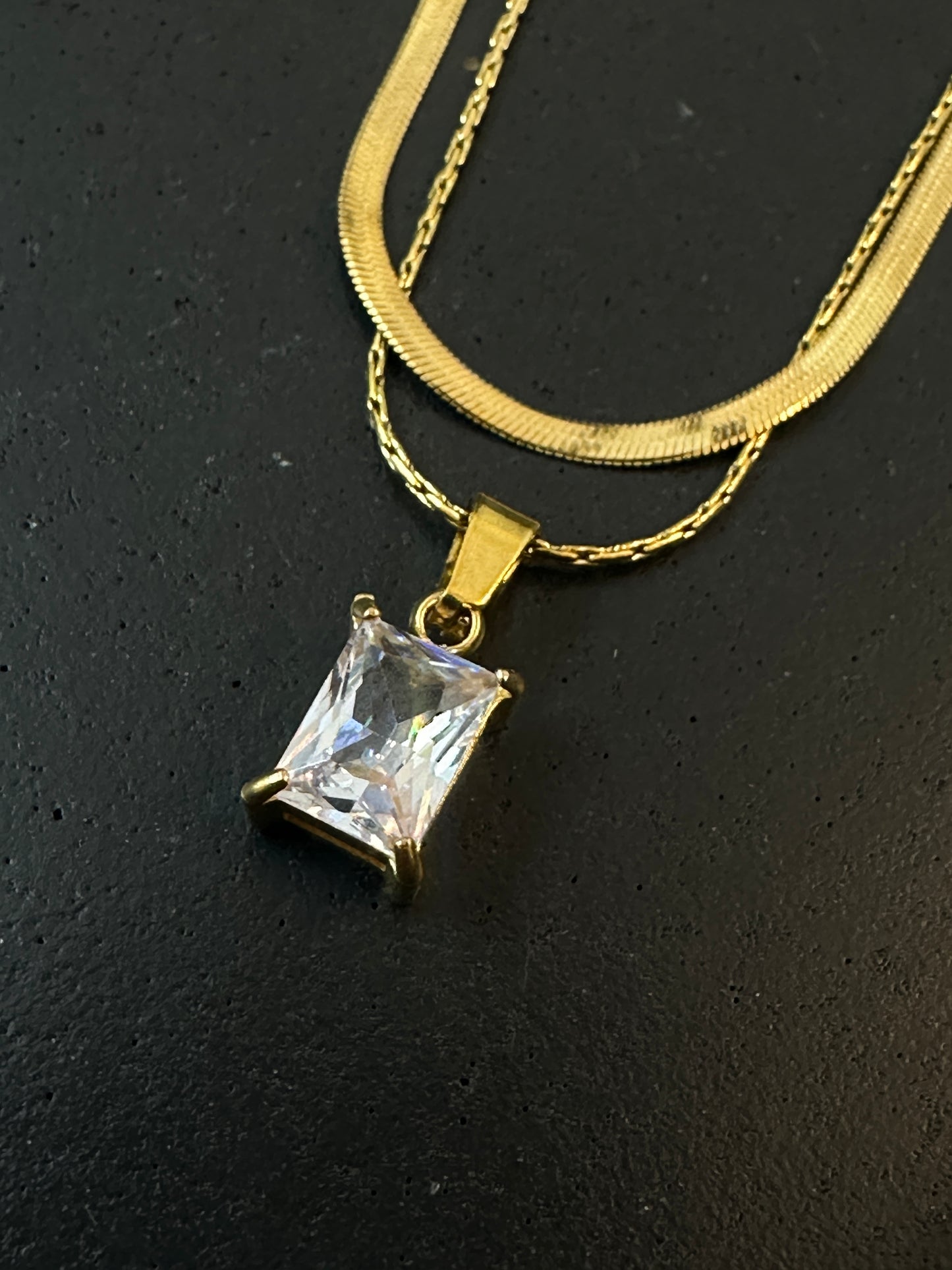 Moonpetal Necklace