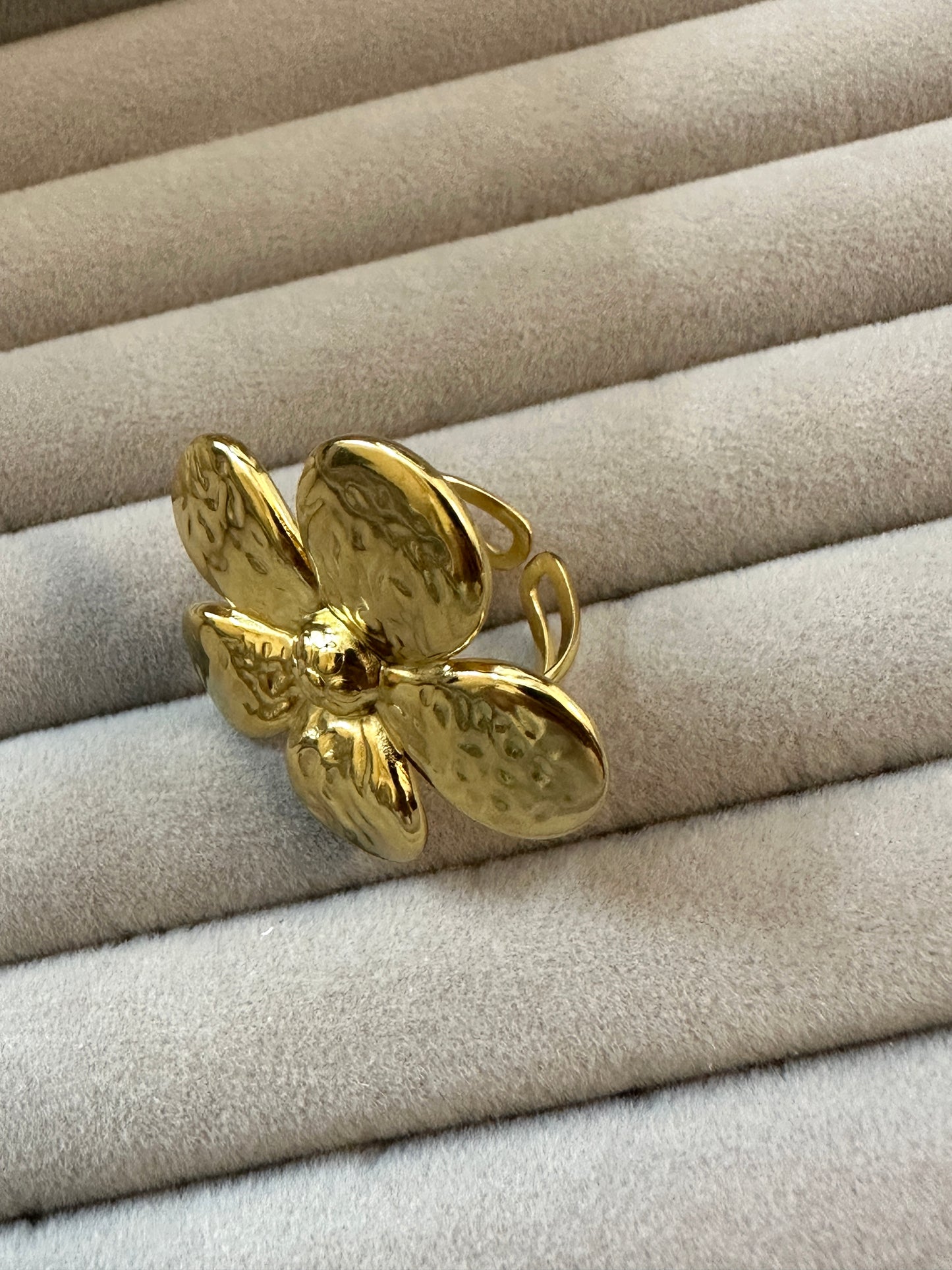 Daisy Ring