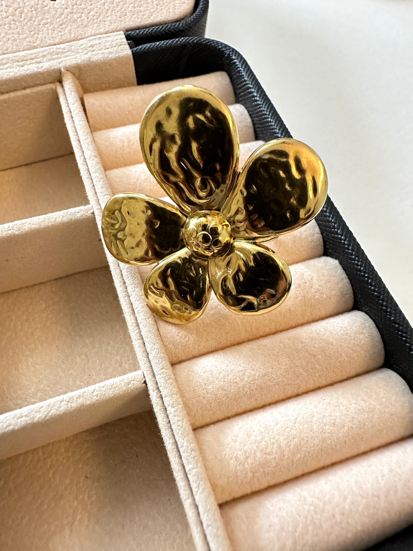 Daisy Ring