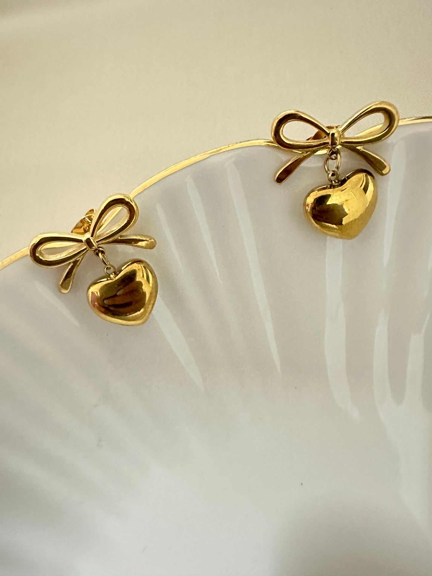 Heart Dual Tone Huggies