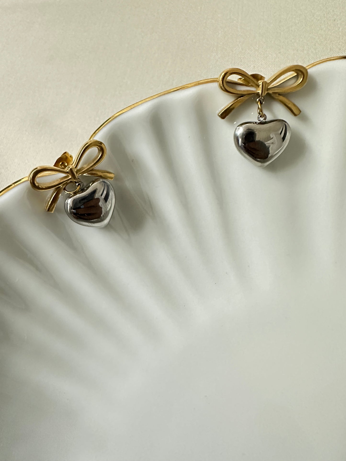 Heart Dual Tone Huggies