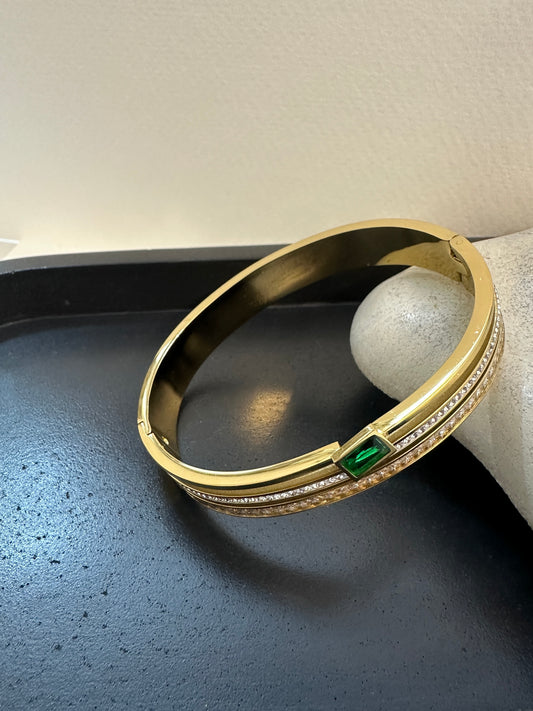 Dancing with Dew Bracelet