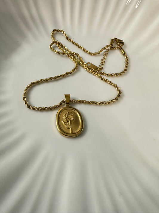 Wildrose Necklace