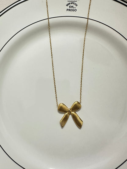Ribbon On The Beach Necklace