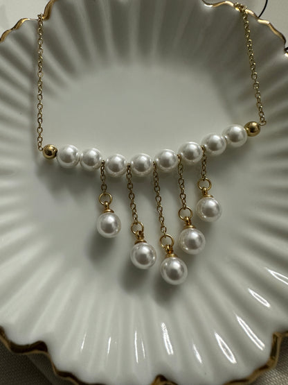 The Archer Necklace